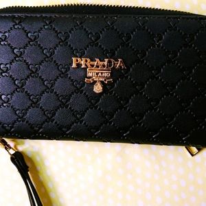 Prada Milano | Black Wallet |